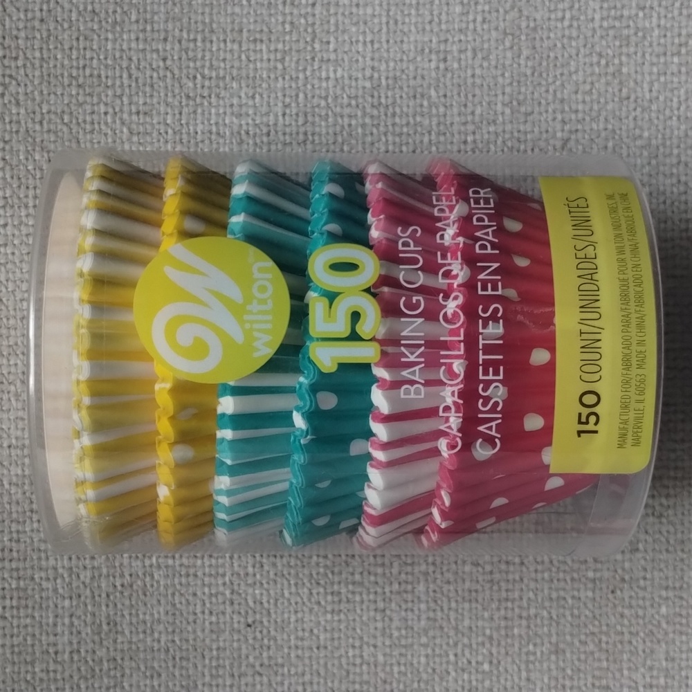 Wilton Cupcakes Liners 150 Six Design New Dots And Stripes